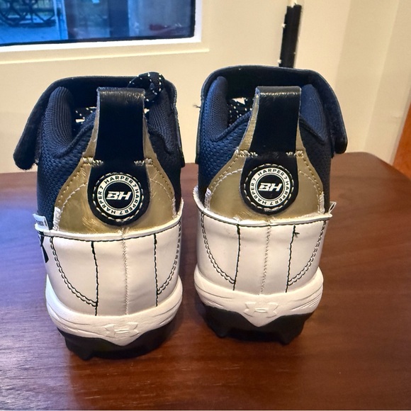 Under Armour Harper 7 Mid RM Jr., size 1Y NIB - Picture 5 of 8